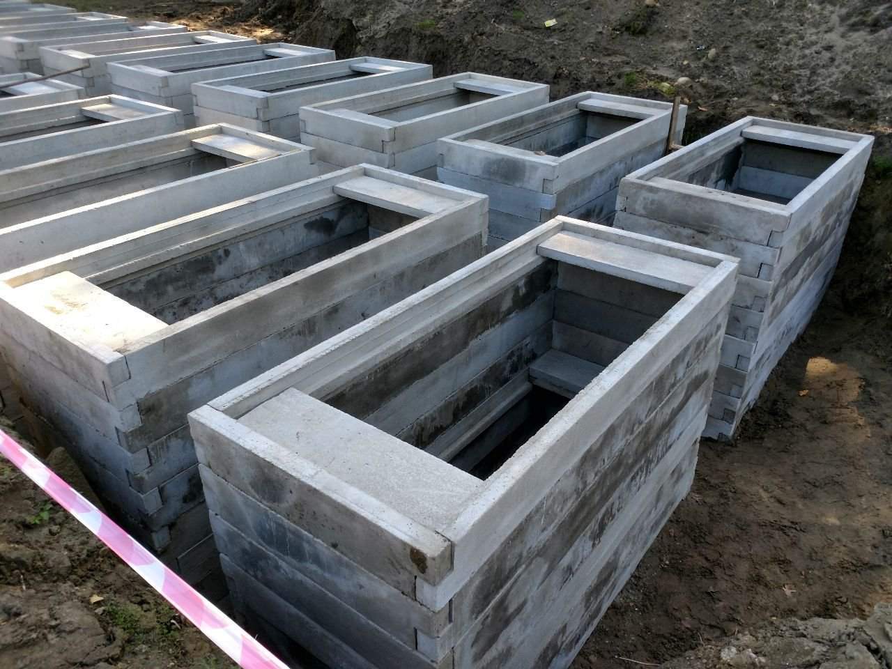 produkcja grobowców, montaż grobowców, budowa katakumb betonowych, murowanie grobów