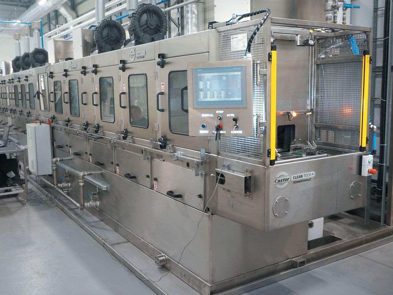 myjnia tunelowa z manipulatorem