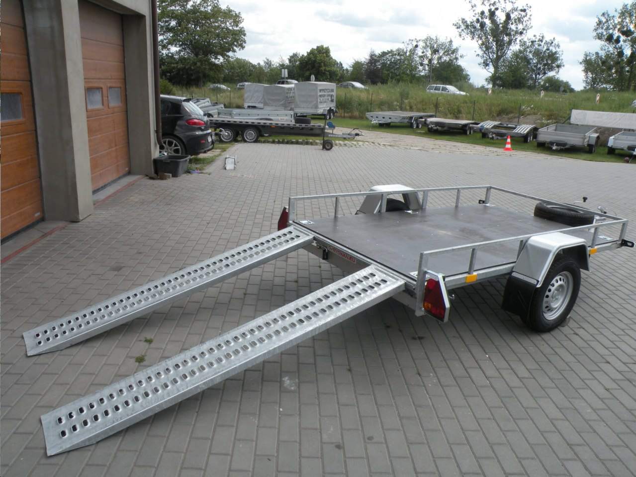 wypożyczalnia przyczep