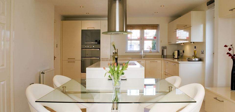 kompleksowe remonty, usługi remontowo-budowlane, budowlane usługi renowacje remonty, remonty