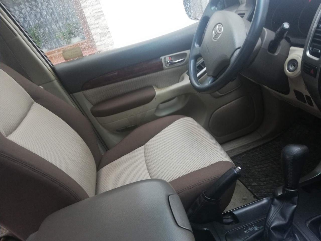 renowacja antyków, usługi tapicerskie, tapicerowanie mebli, tapicerowanie wnętrza pojazdu