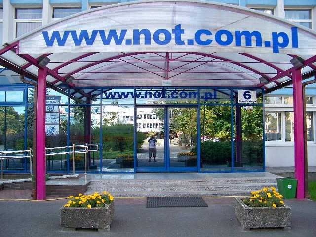 drzwi rozwierne, drzwi teleskopowe, sprzedaż drzwi, konserwacja drzwi, naprawa drzwi