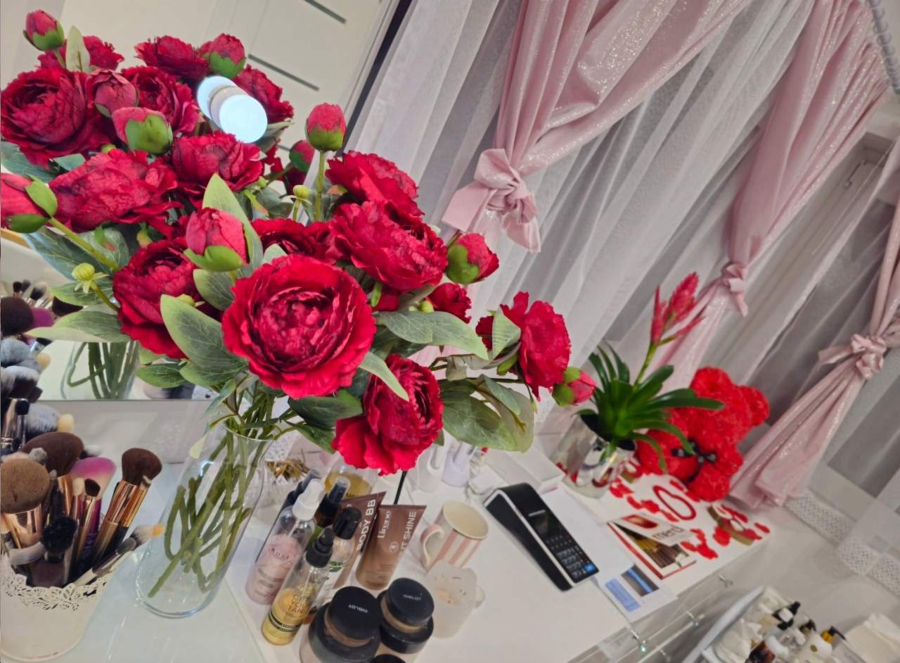 makijaż, makijażystka, zabiegi kosmetyczne