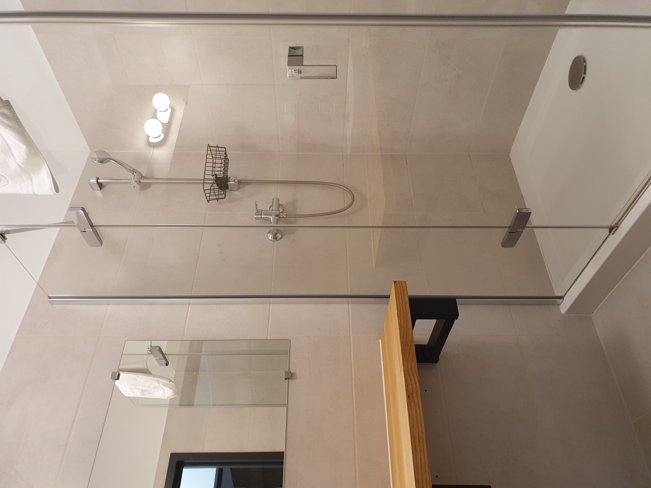 noclegi, pokoje do wynajęcia