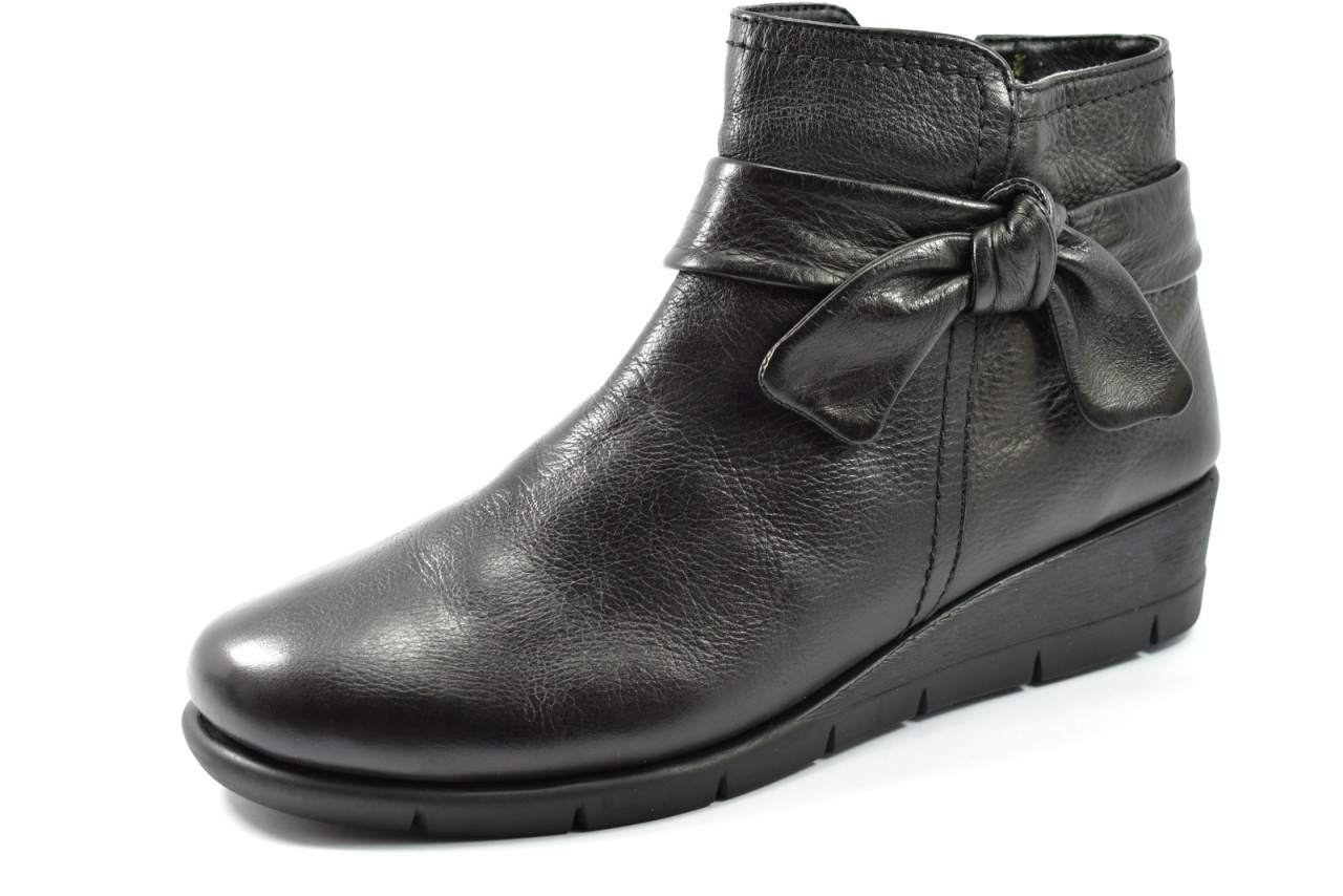 sklep ze zdrowymi butami