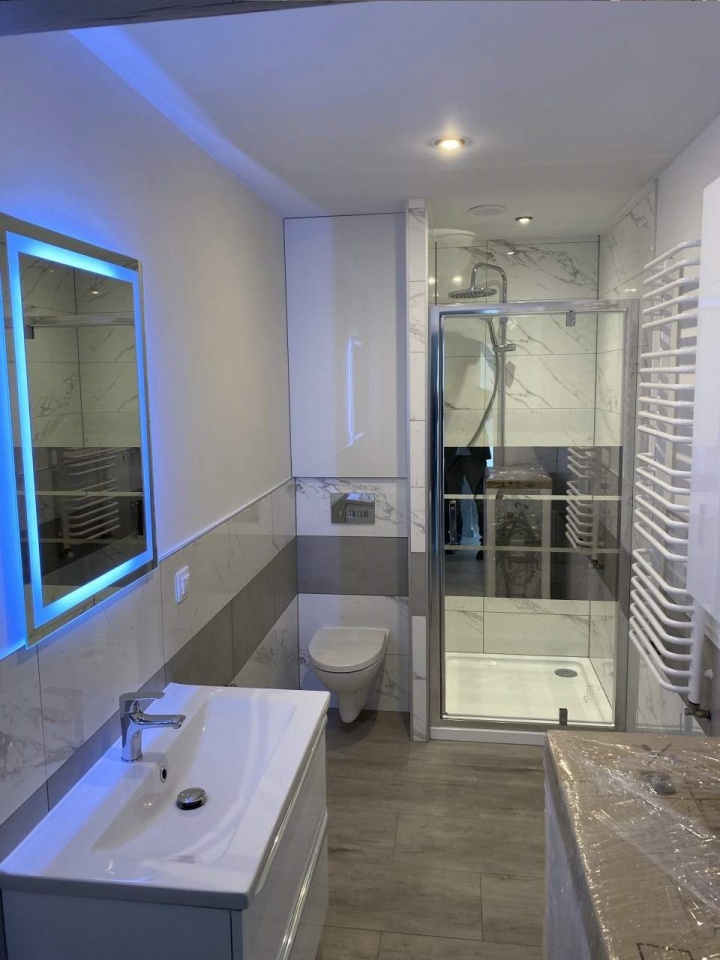 montaż oświetlenia