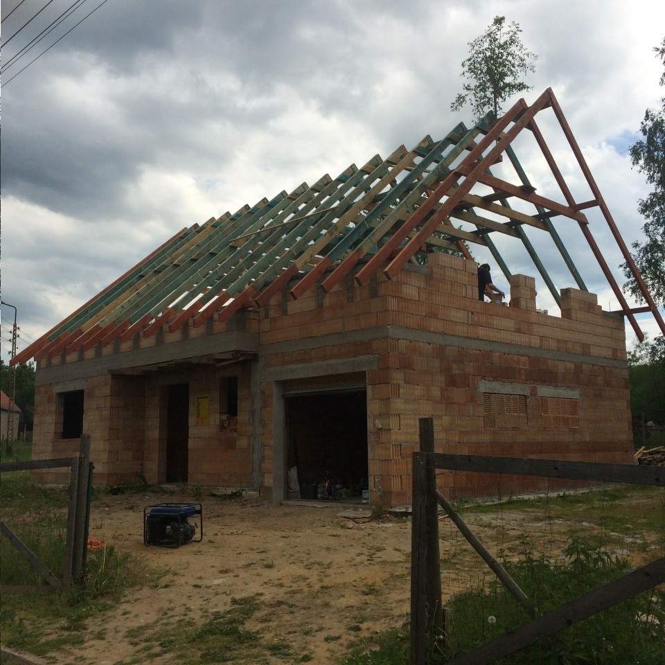 dekarstwo, usługi dekarskie, dachy, rynny, roboty dekarskie, krycie dachówką, krycie blachodachówką