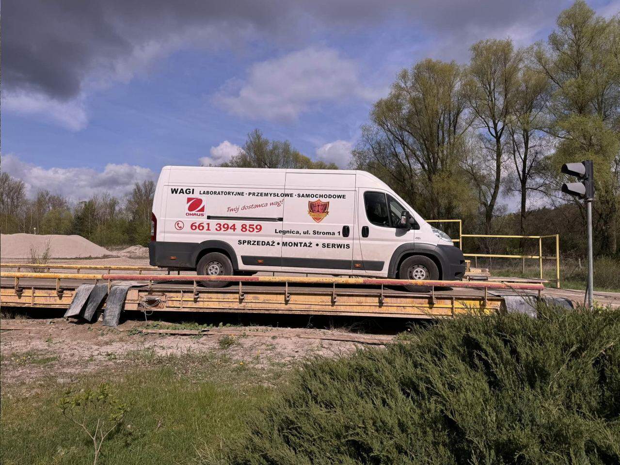 naprawa wag platformowych, montaż wag samochodowych, okresowe konserwacje wag, wagi przemysłowe