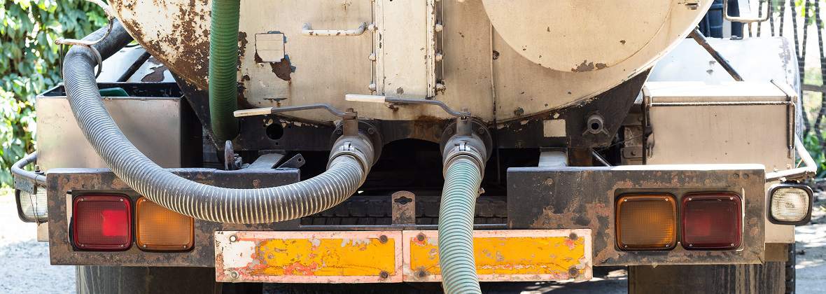 Wywóz szamba - Żuczek