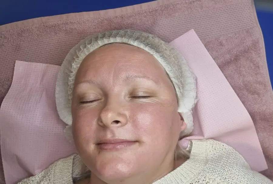 kosmetyki do twarzy sprzedaż