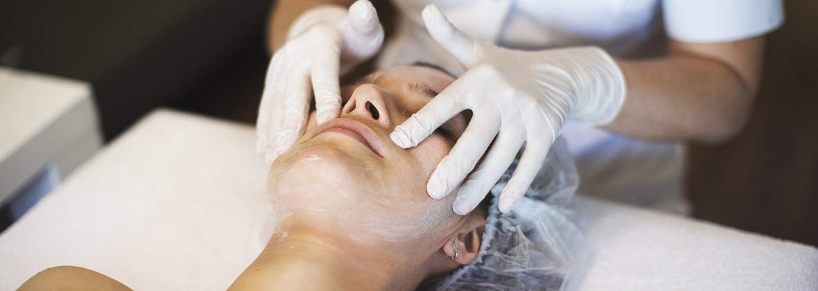 Lustro Salon Kosmetyczny Julia Jakubowska