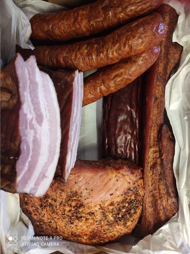 sprzedaż kiełbas i wędlin