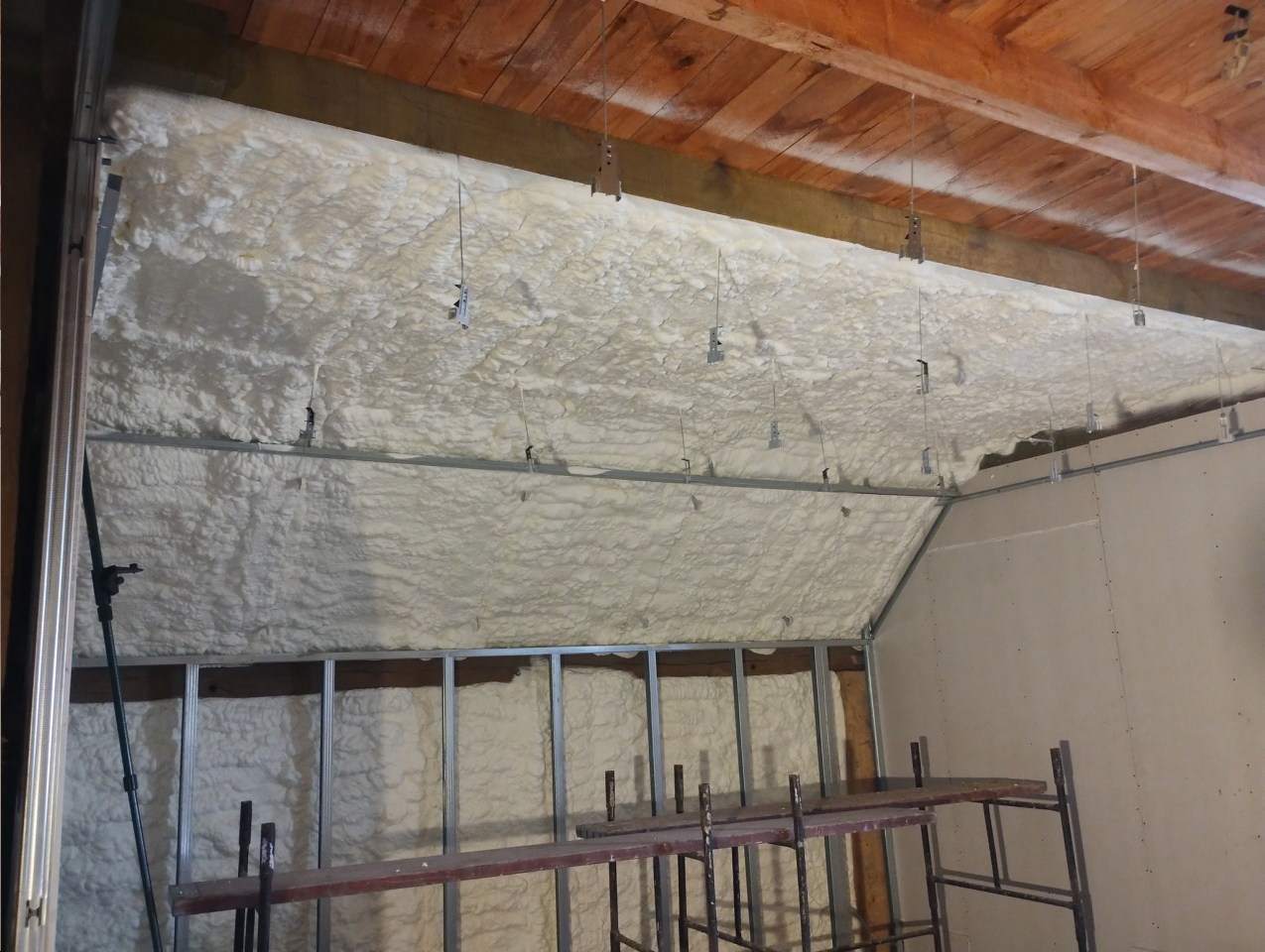 natryskowe ocieplanie domu