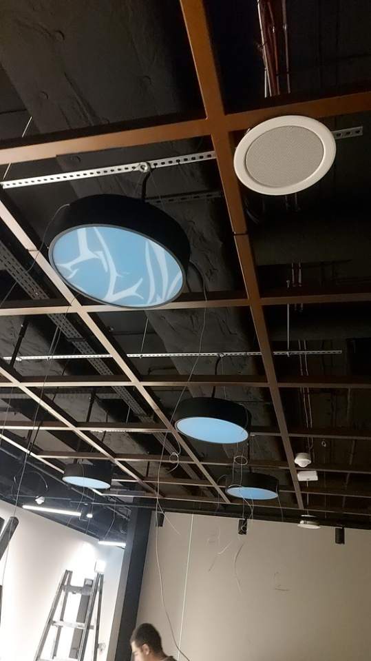 montaż instalacji elektrycznych