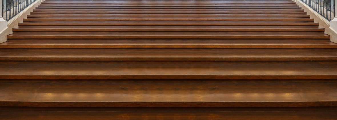 Schody i lakierowanie frontów- Stolarstwo Horała