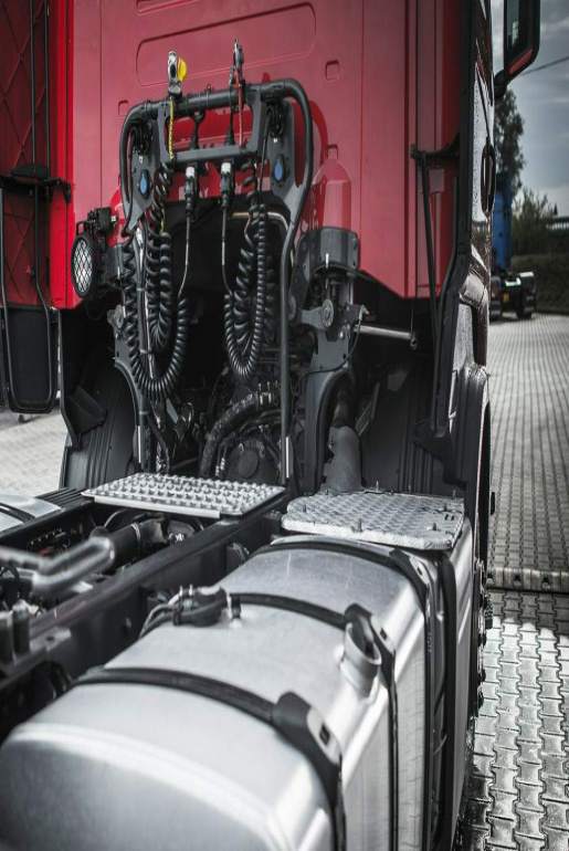 naprawa pojazdu ciężarowego