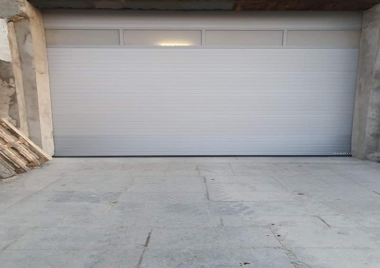 montaż bram garażowych