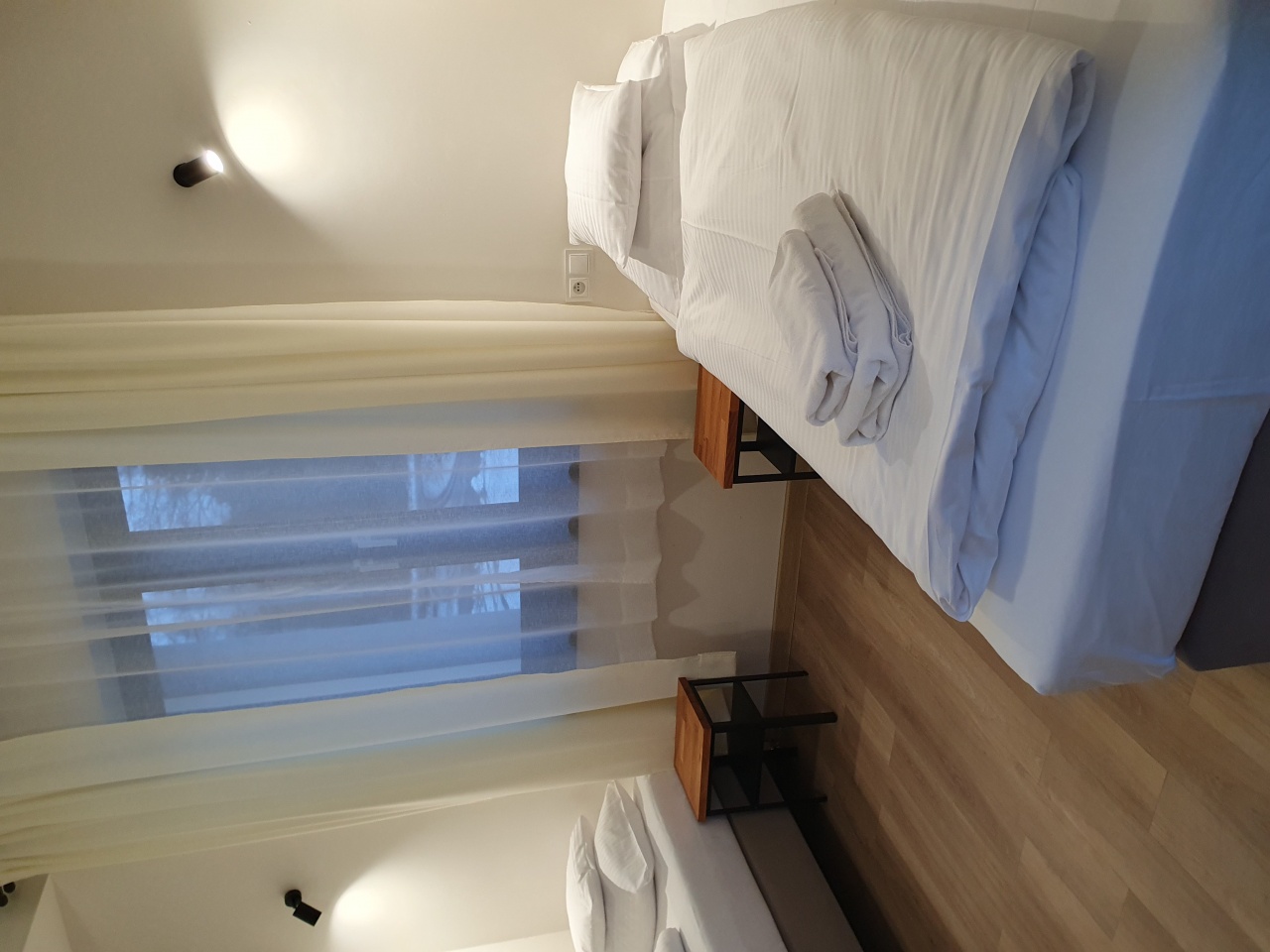 noclegi, pokoje do wynajęcia