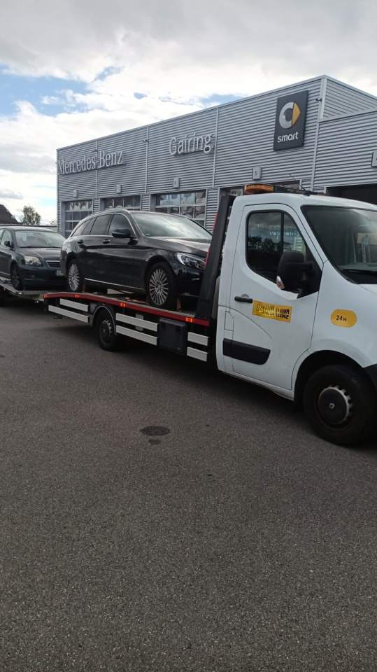 transport samochodów