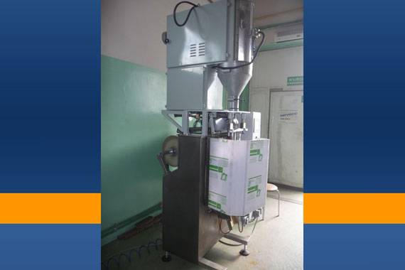 automat pakujący pionowy IARO-30