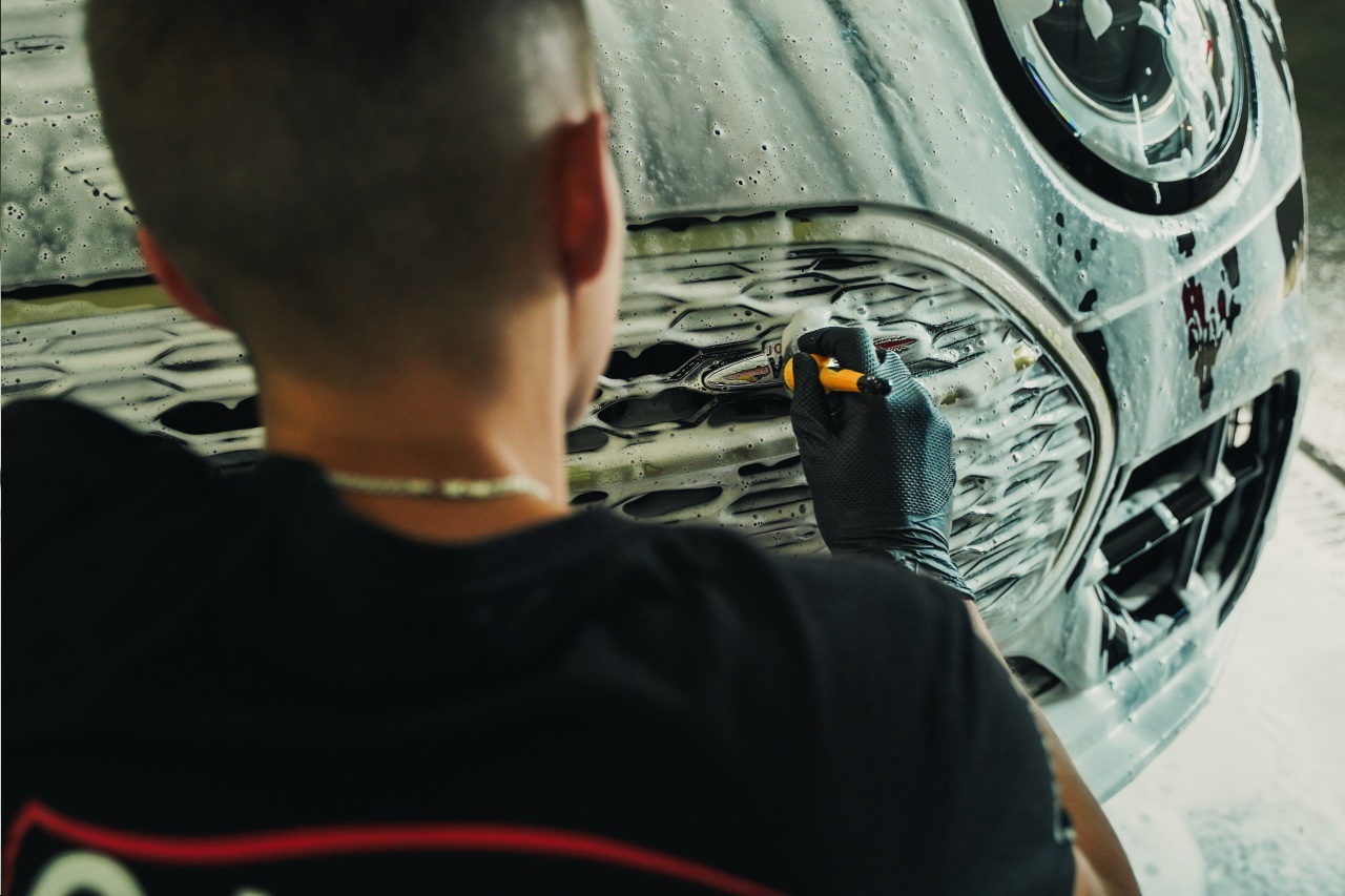 oczyszczanie lakieru, detailingowe mycie