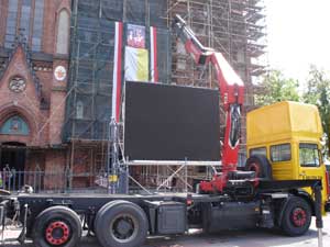 Usługi Dźwigowe i Przewóz Towarów, dźwigi i żurawie