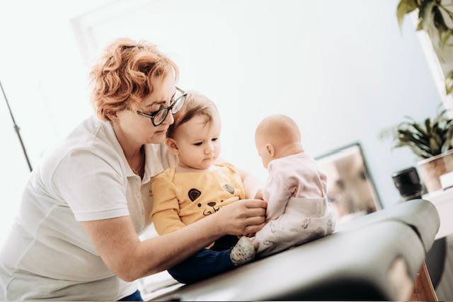 położna pomoc po porodzie