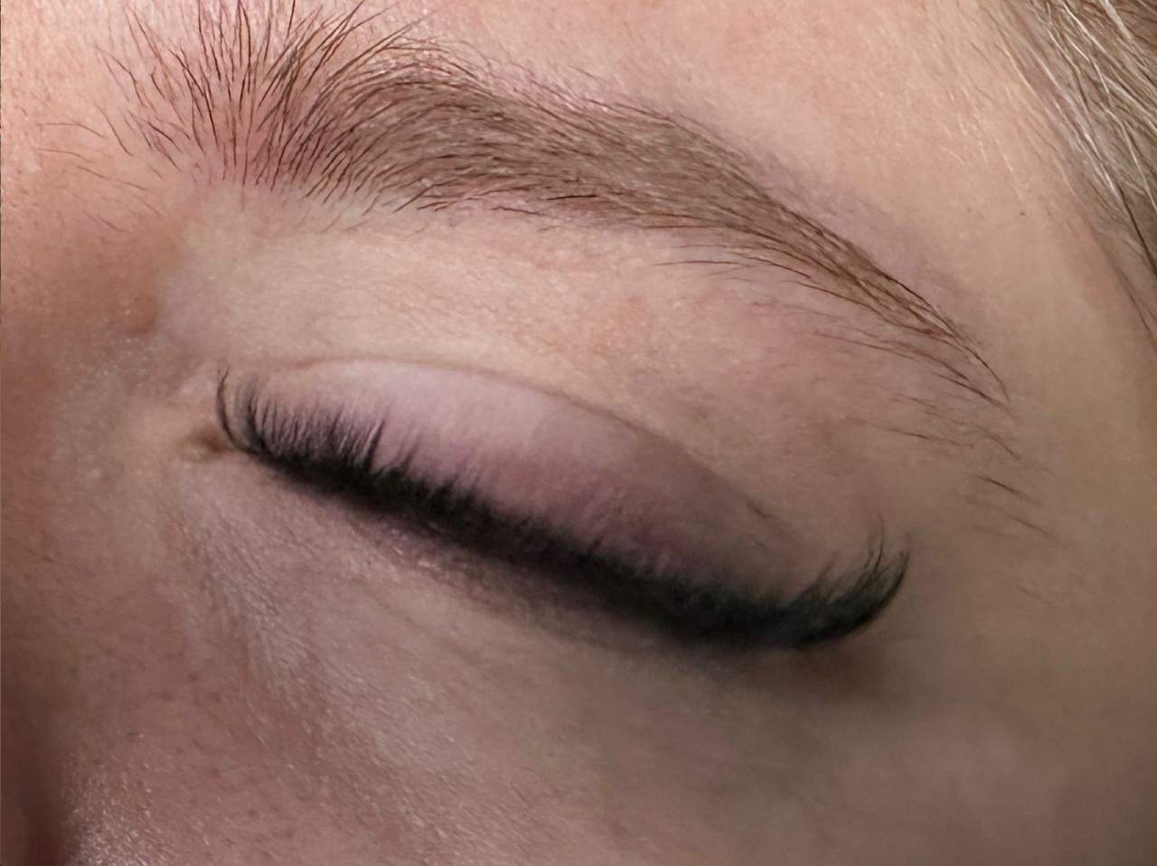 henna, przedłużanie rzęs