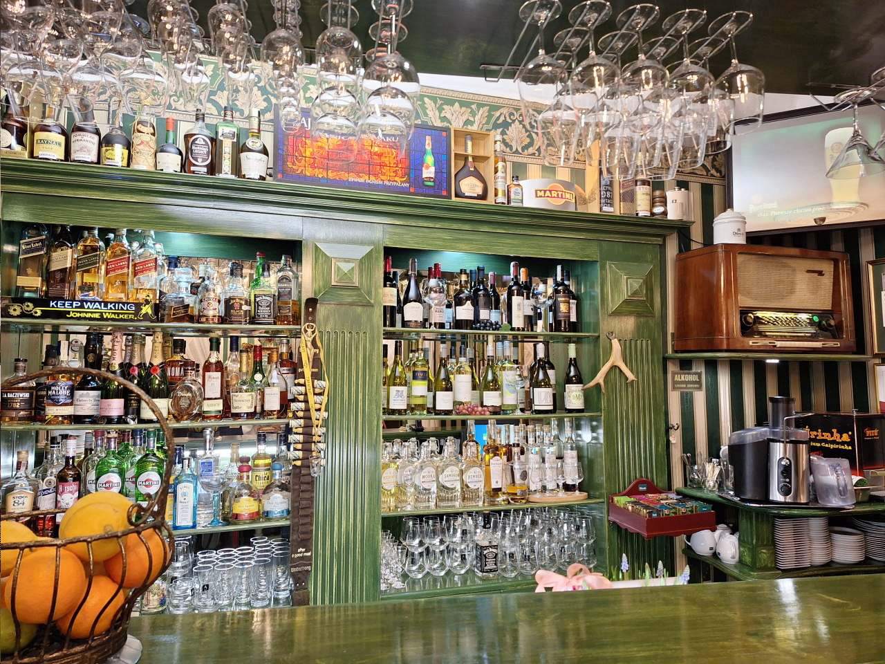 restauracja, catering okolicznościowy, urodziny, spotkania biznesowe