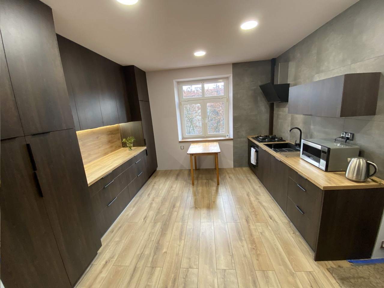 meble na wymiar do kuchni, salonu, łazienki, zabudowy