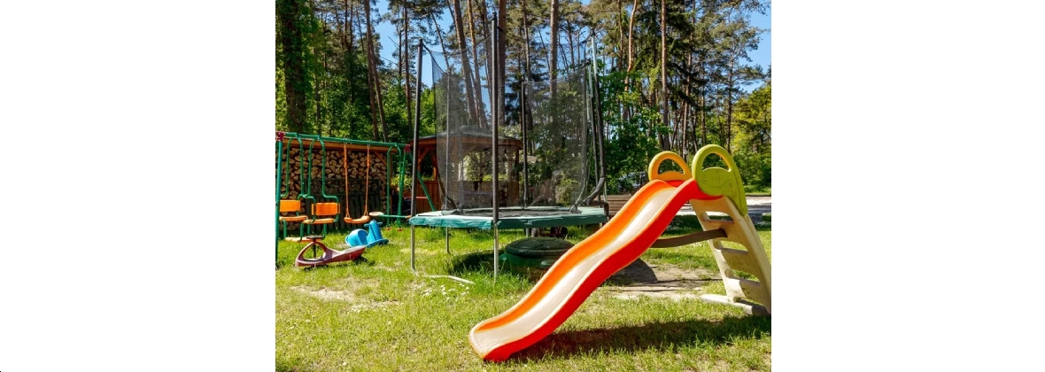 Dom Gościnny "W Lesie". Pokoje, wczasy nad morzem., Pobierowo