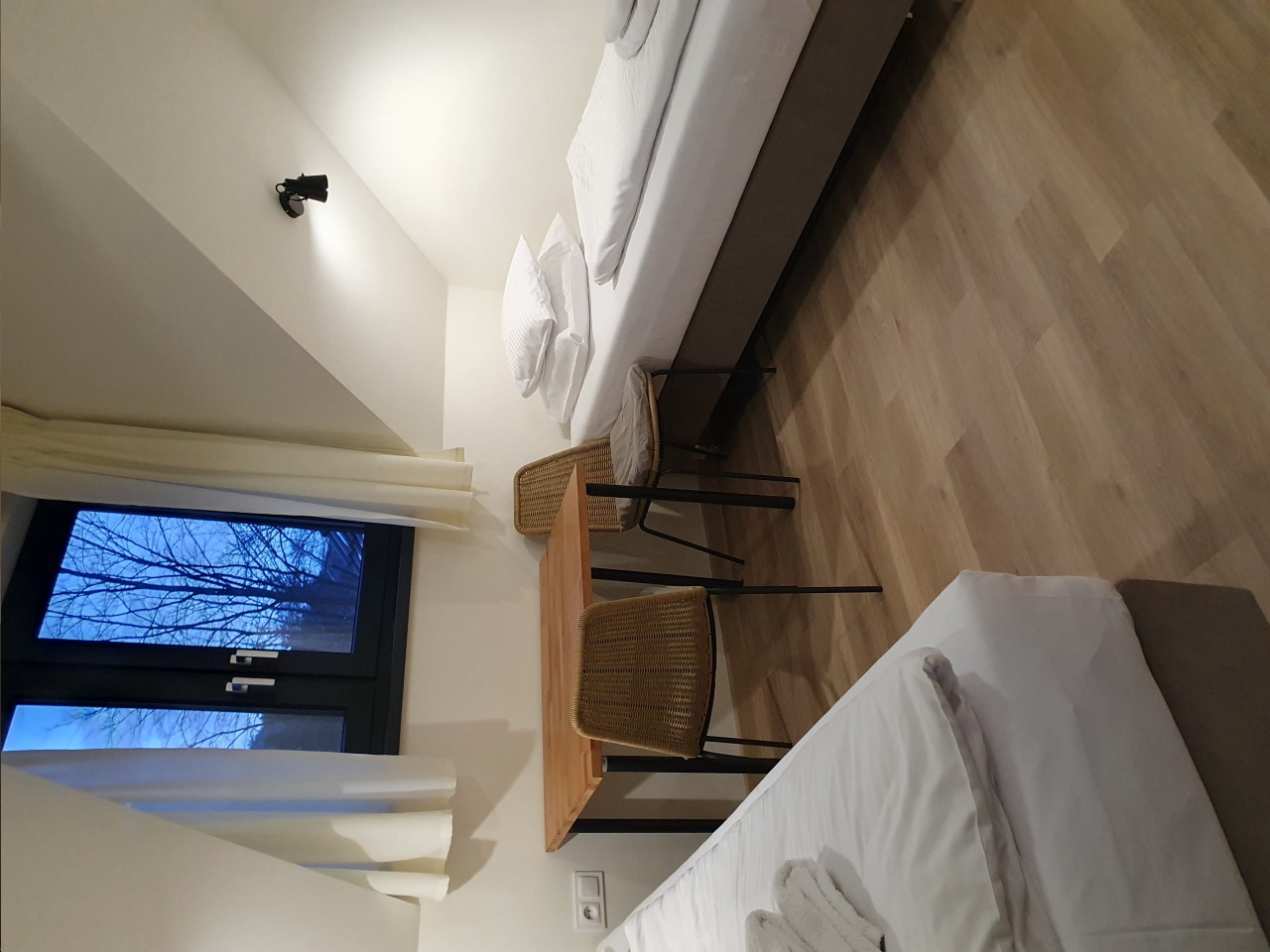 noclegi, pokoje do wynajęcia