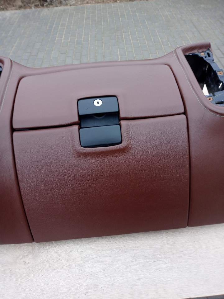 naprawa tapicerki w samochodzie