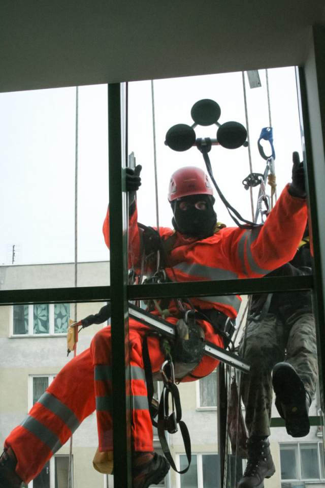 mycie ciągów okiennych