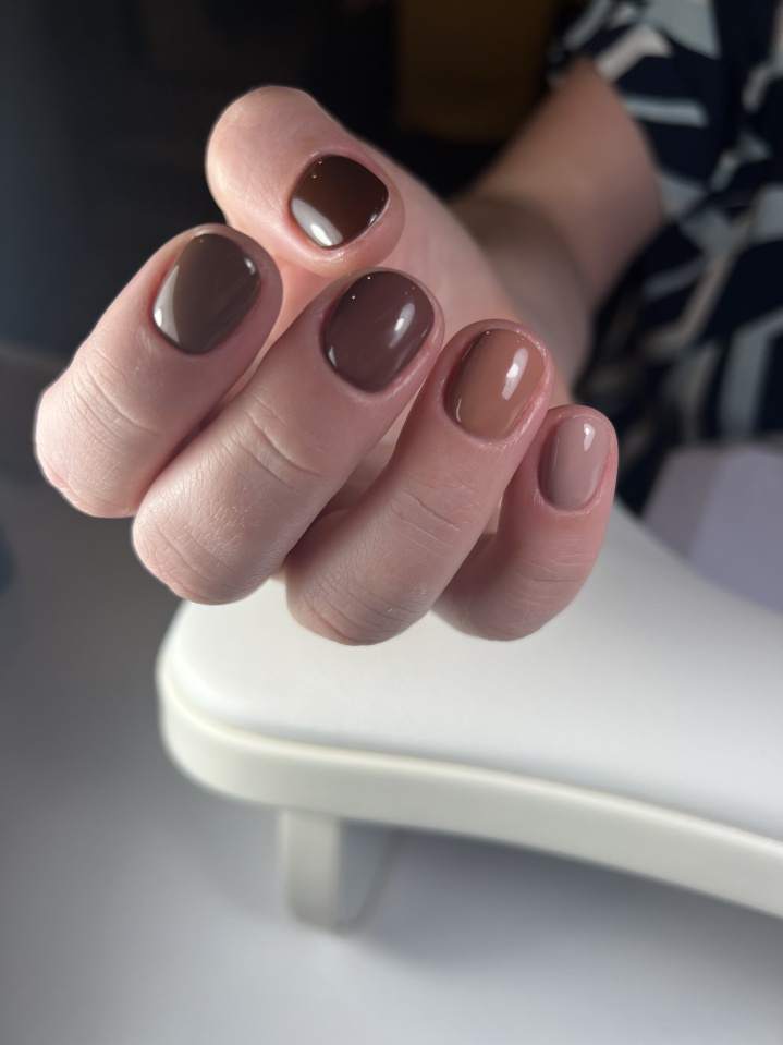 manicure hybrydowy