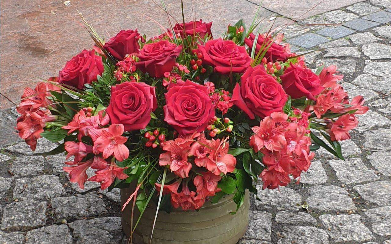 kwiaciarnia, bukiety, boxy kwiatowe, wiązanki