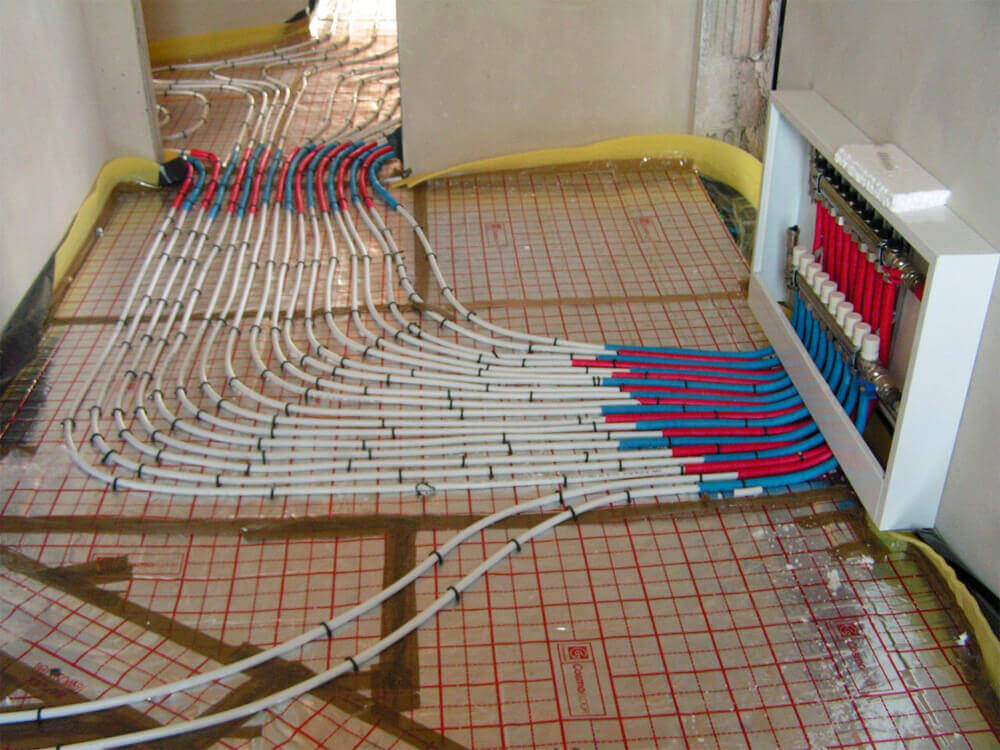 montaż ogrzewania podłogowego