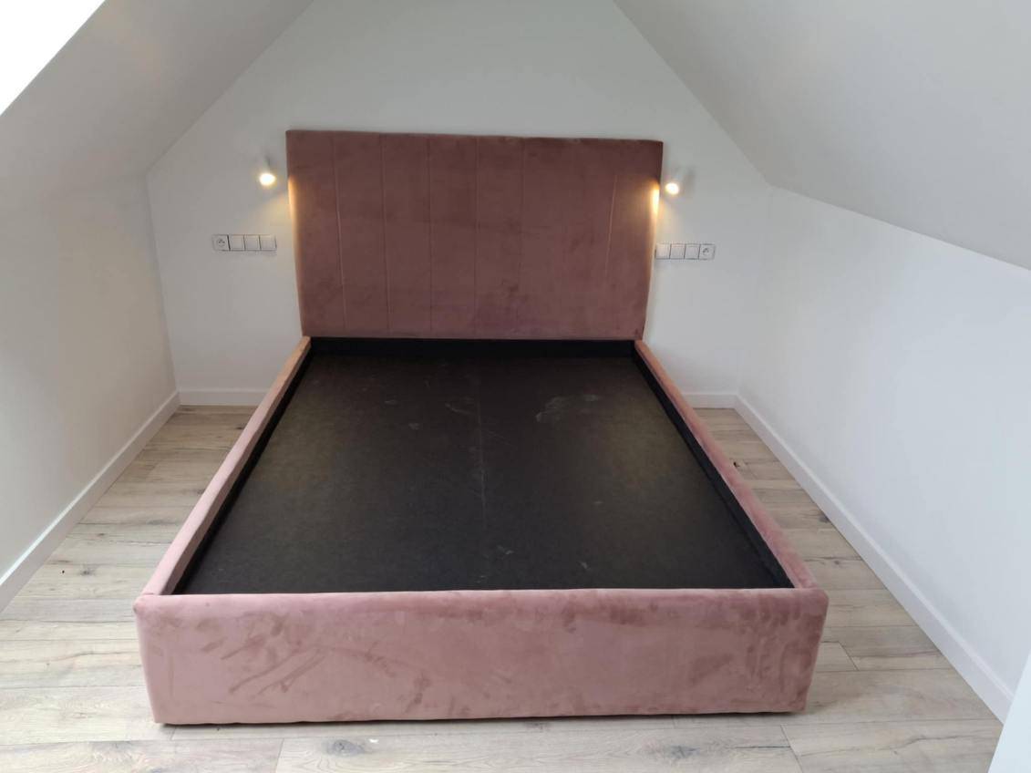 łóżko tapicerowane