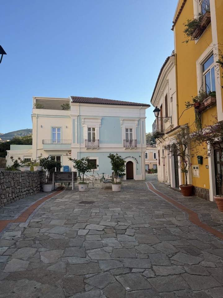 domy z basenem we włoszech