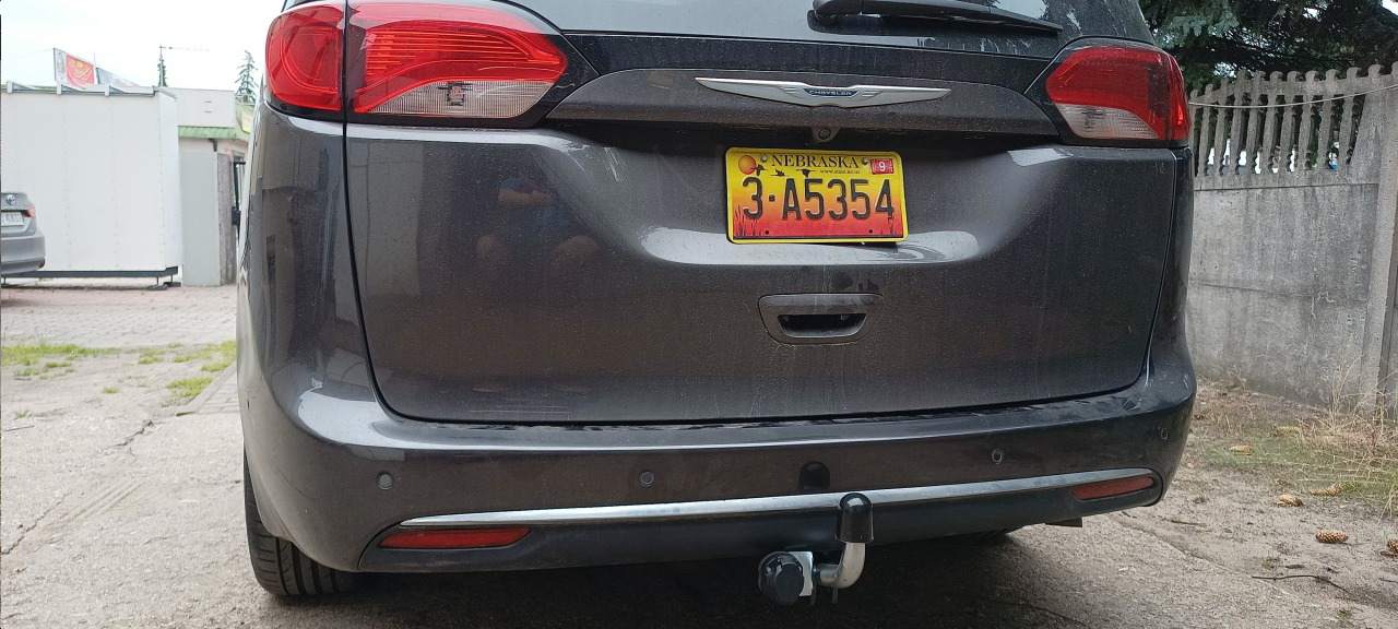 sprzedaż haków samochodowych