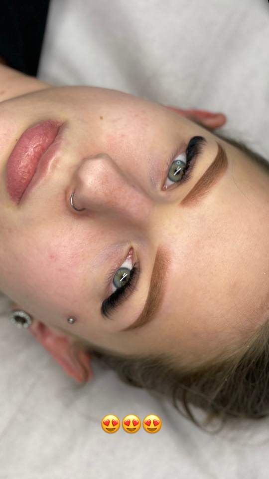 stylizacja brwi, stylizacja rzęs