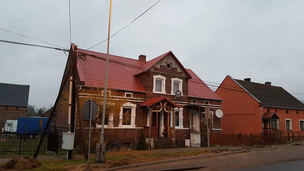 krycie dachów termopapą, krycie dachów dachówką, montaż połaci dachowych, wymiana połaci dachowych