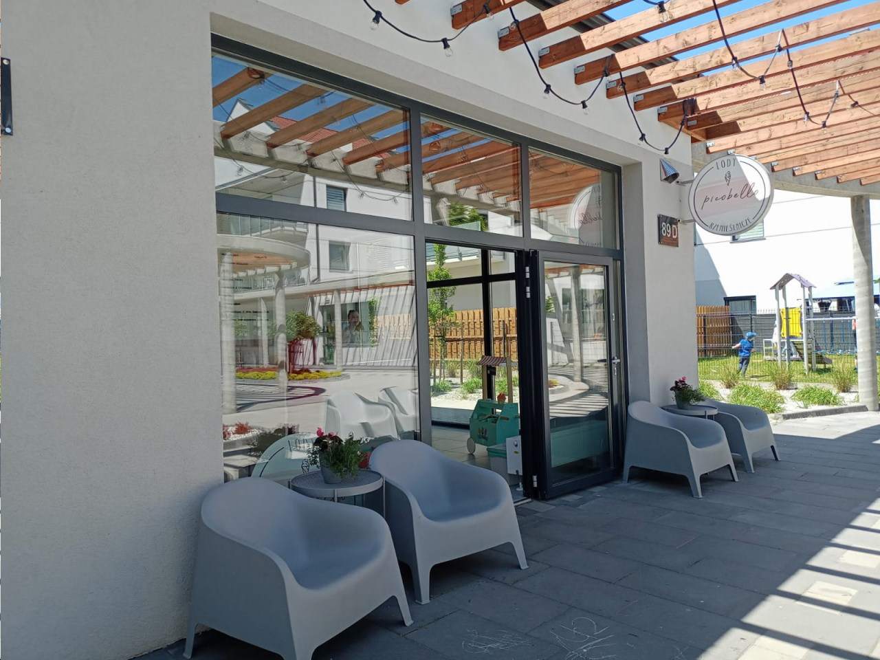 montaż okien, instalacja okien dachowych, okna pvc montaż