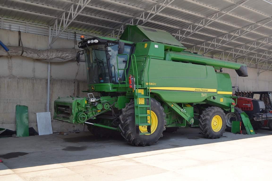 Bazujemy na nowoczesnych sprzęt rolniczy