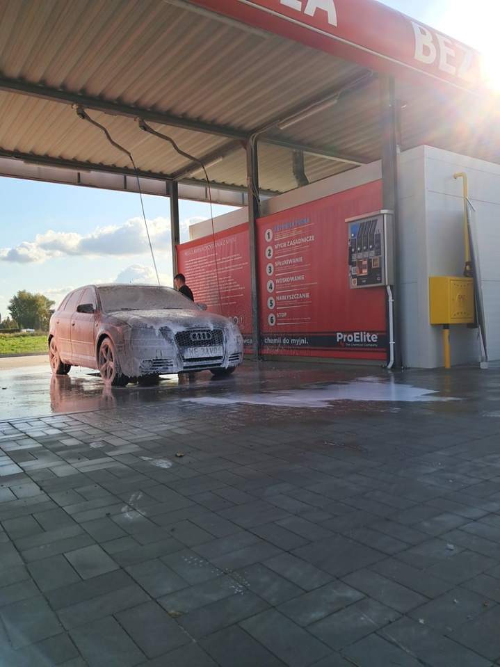 myjnia bezdotykowa, myjnia samoobsługowa