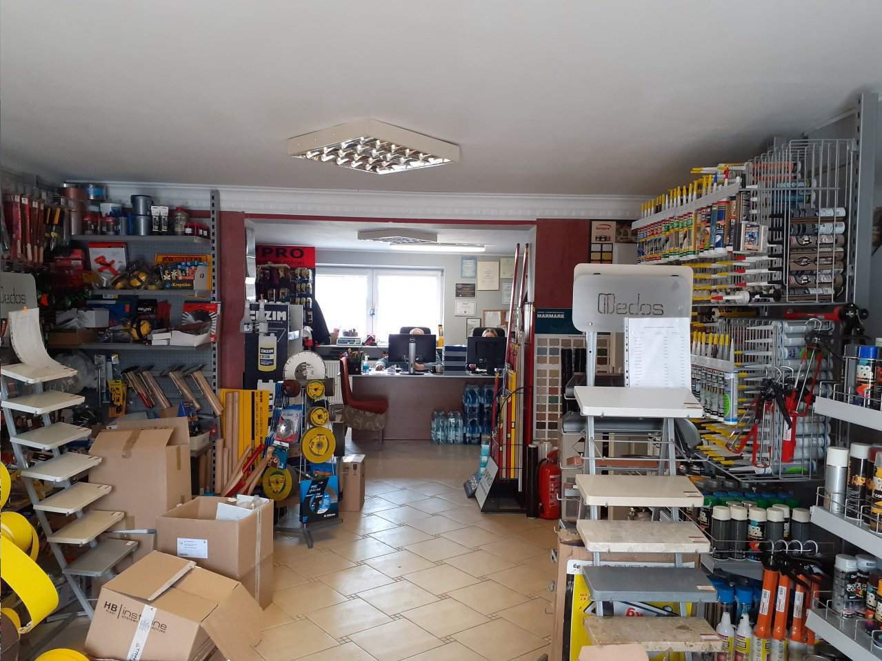 sprzedaż materiałów budowlanych