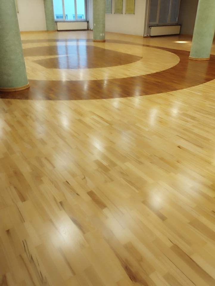 podłogi w obiektach