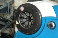 zakuwanie przewodów hydraulicznych