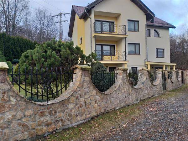 ogrodzenia kute/betonowe