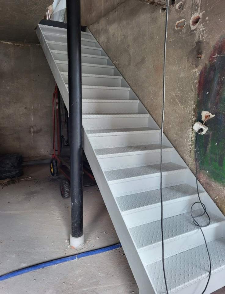 usługi ślusarskie, spawanie, balustrady